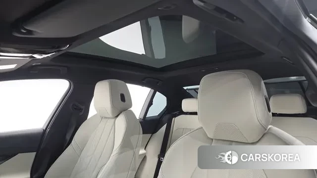 BMW i5 (G60) id 3689528 из Кореи 8