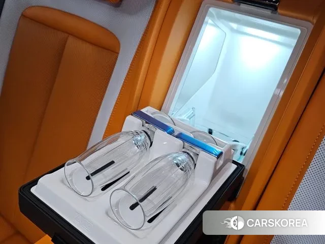 Rolls-Royce Cullinan id 3590399 из Кореи 8