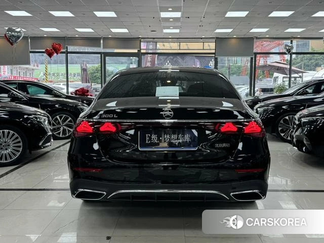 Mercedes-Benz E-class id 4259421 из Китая 8