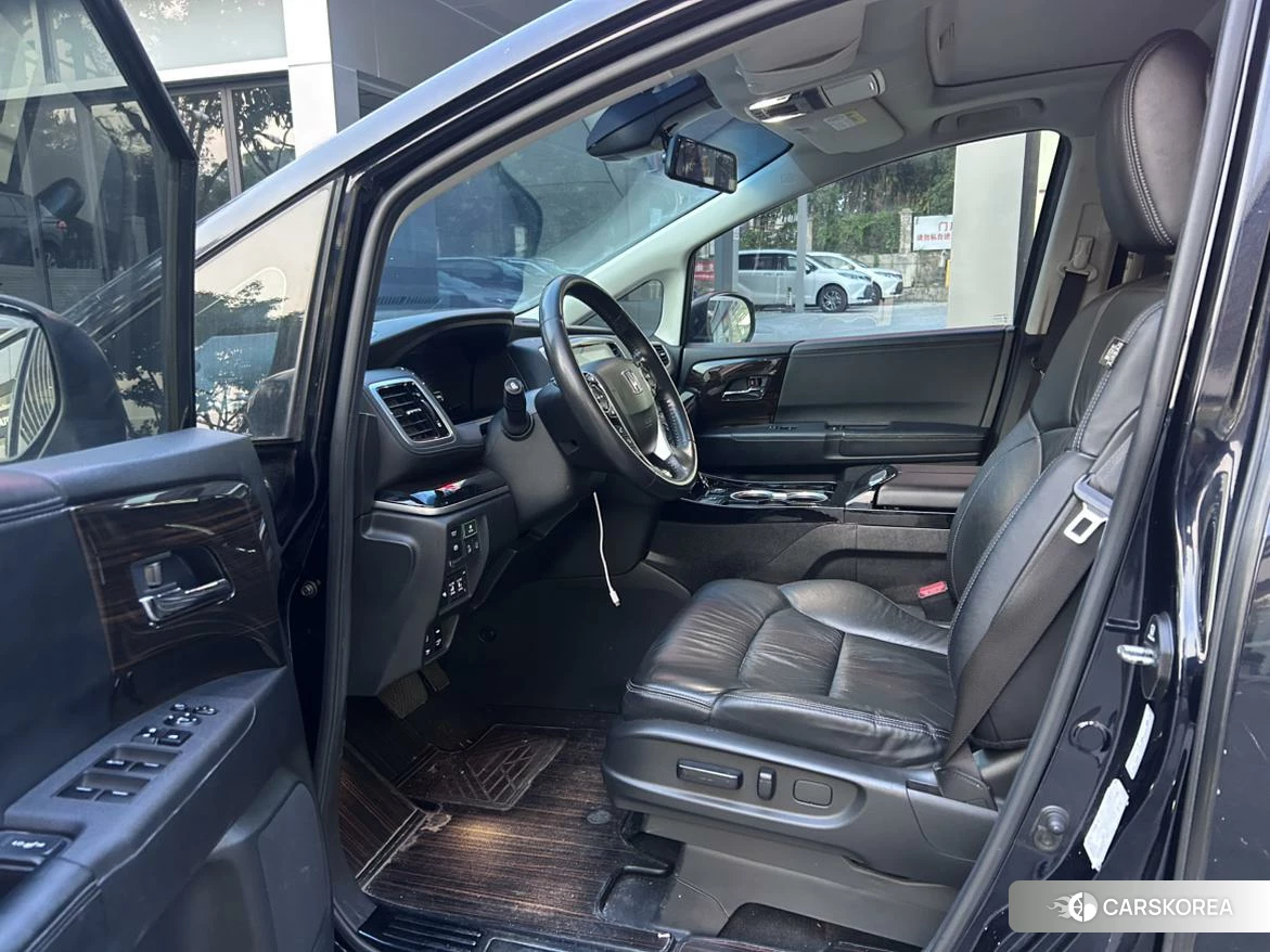 Honda Odyssey id 4420341 из Китая 8