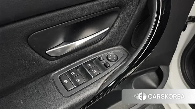 BMW 3 Series (F30) id 3773292 из Кореи 8