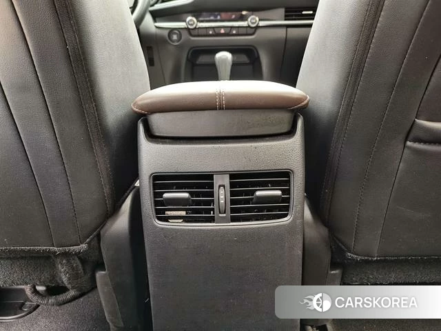Mazda CX-30 id 4290685 из Китая 8