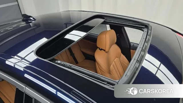 BMW 5 Series (G30) id 3416169 из Кореи 8