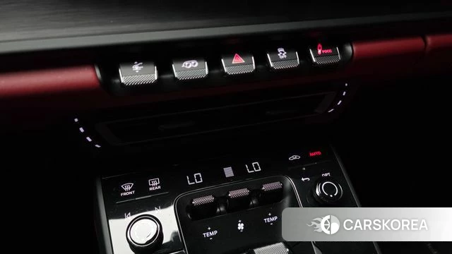 Porsche 911(992) id 4880342 из Кореи 8