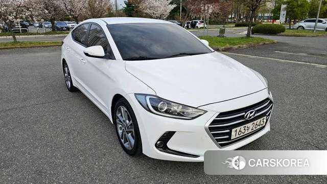 Hyundai Avante AD id 3921016 из Кореи 8