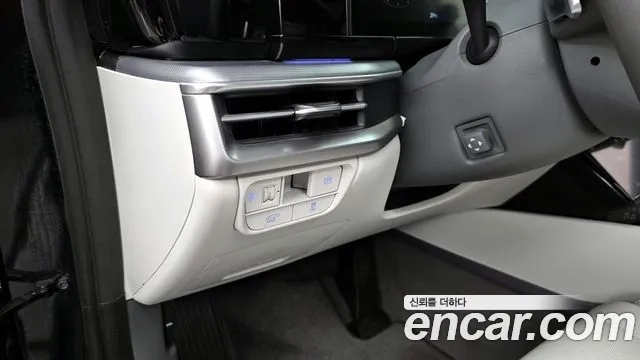 Hyundai Grandeur (GN7) id 2954326 из Кореи 8