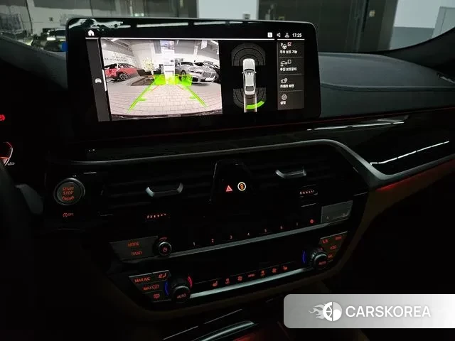 BMW 5 Series (G30) id 3598190 из Кореи 8