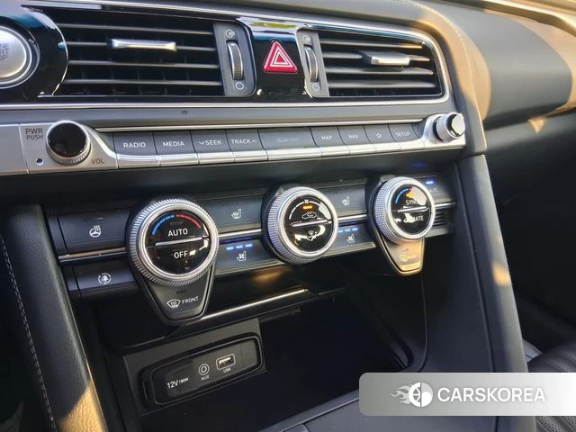 Genesis G70 id 4727344 из Кореи 8