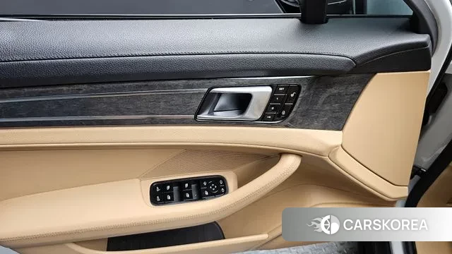 Porsche Panamera (971) id 3375343 из Кореи 8