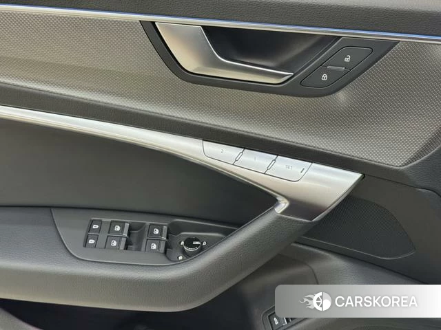 Audi A6L id 4257510 из Китая 8