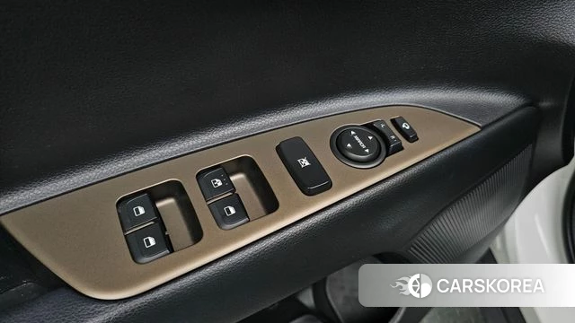 Kia Stonic id 4643090 из Кореи 8