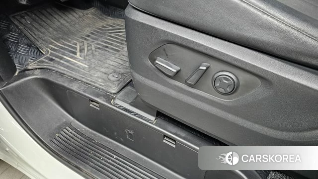 Hyundai Staria id 4194483 из Кореи 8