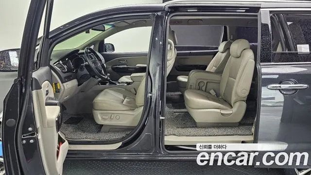 Kia The New Carnival id 2708485 из Кореи 8