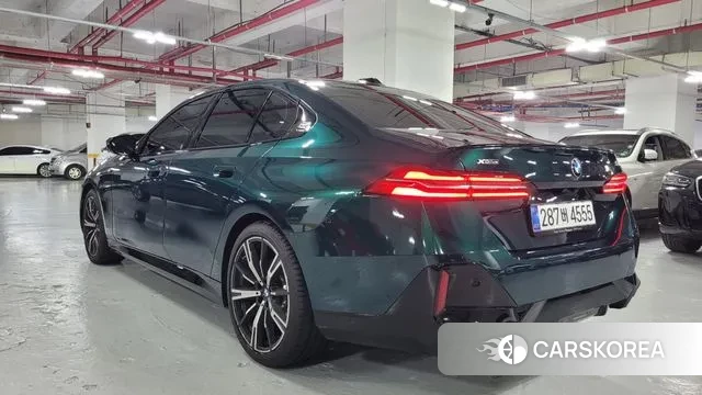 BMW 5 Series (G60) id 3750903 из Кореи 8