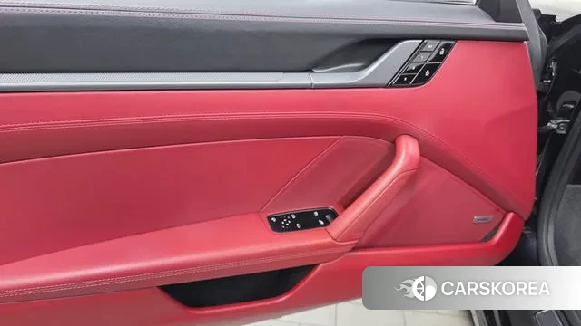 Porsche 911(992) id 3535037 из Кореи 8