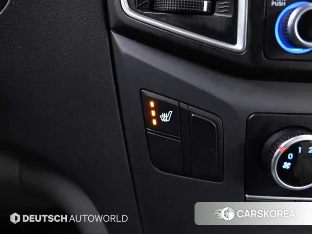 Hyundai The New Grand Starex id 3536155 из Кореи 8