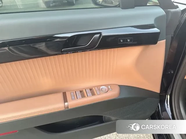 Hyundai Grandeur (GN7) id 3425801 из Кореи 8