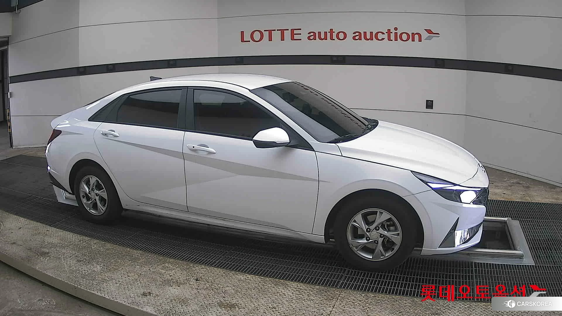 Hyundai Avante id 3869267 из Кореи 8