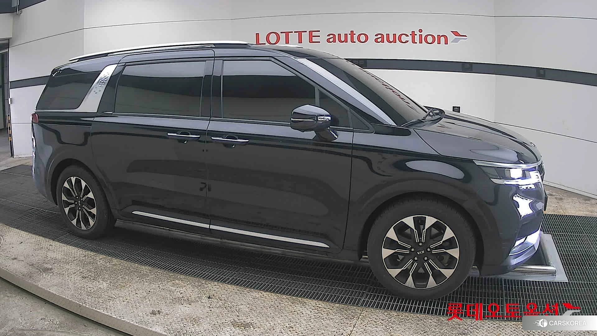 Kia Carnival id 3869405 из Кореи 8