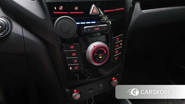 Ssangyong Tivoli Air id 4837128 из Кореи 8