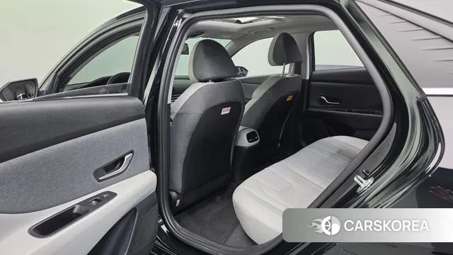 Hyundai Avante (CN7) id 3525142 из Кореи 8