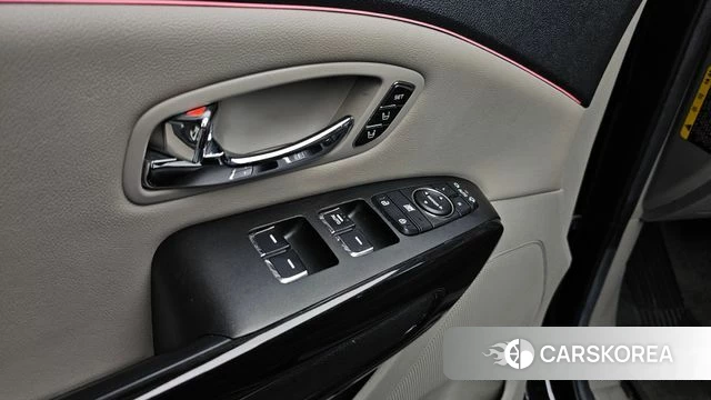 Kia The New Carnival id 4448207 из Кореи 8