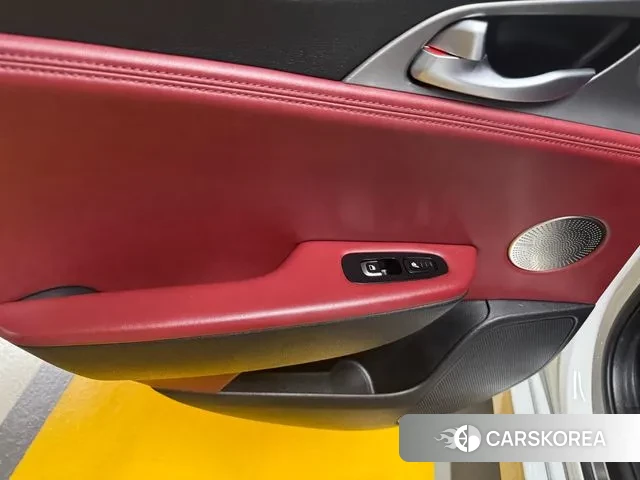 Kia Stinger id 3362722 из Кореи 8