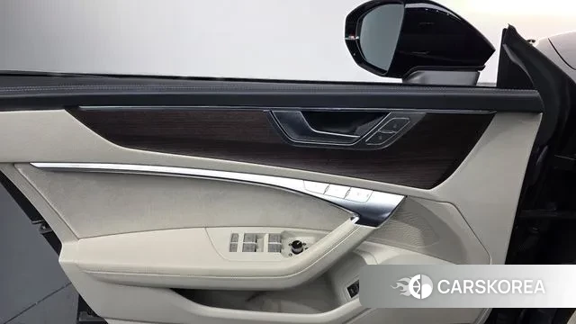 Audi A7 (4K) id 3518830 из Кореи 8