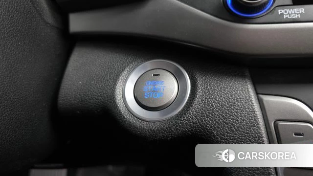 Hyundai Avante AD id 3937237 из Кореи 8