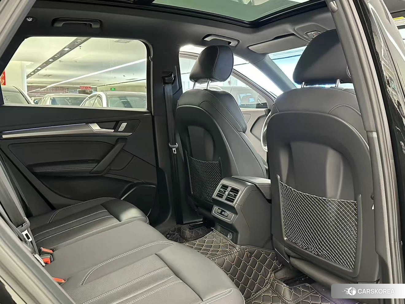 Audi Q5L id 4426527 из Китая 8