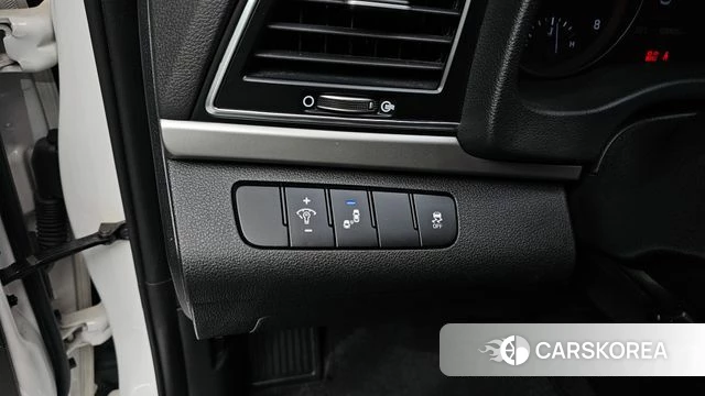 Hyundai Avante AD id 4325829 из Кореи 8