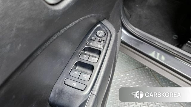 Hyundai Venue id 4203504 из Кореи 8