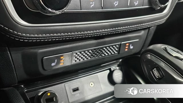 Ssangyong Rexton Sports id 3899328 из Кореи 8