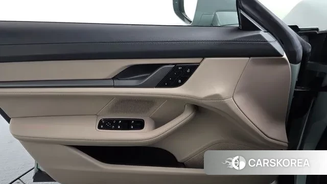 Porsche Taycan id 3388286 из Кореи 8