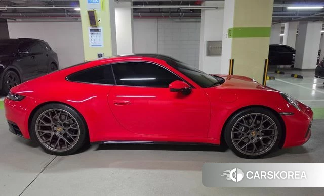Porsche 911(992) id 4913189 из Кореи 8