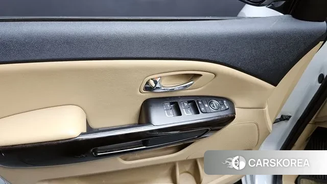 Kia The New Carnival id 3656437 из Кореи 8