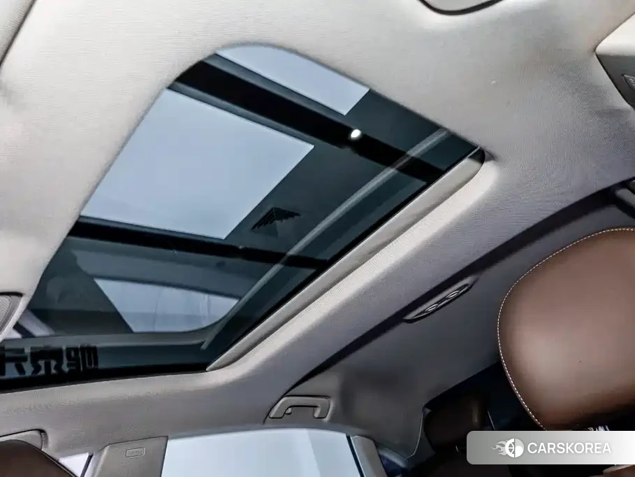 Audi A7L id 4649382 из Китая 8