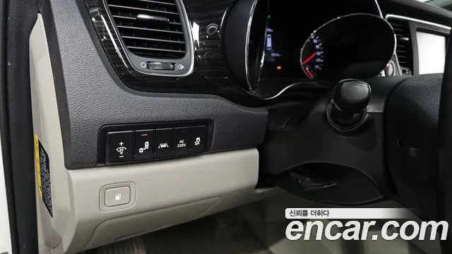 Kia The New Carnival id 2487449 из Кореи 8