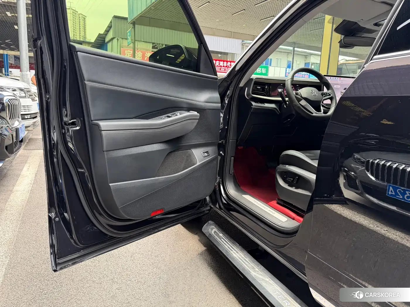 Volkswagen Touareg id 4679516 из Китая 8