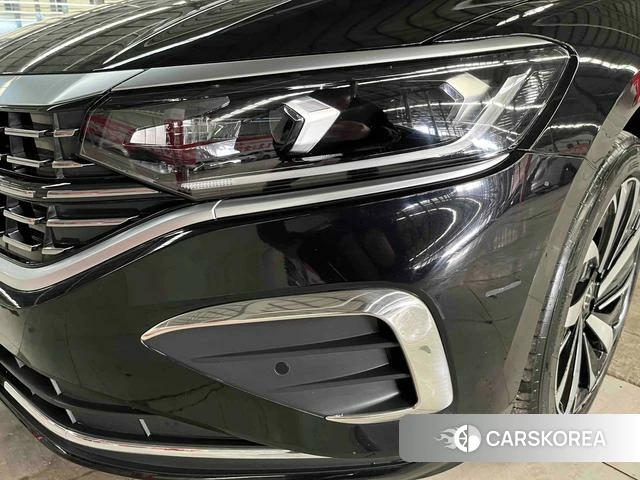 Volkswagen Passat id 4368318 из Китая 8