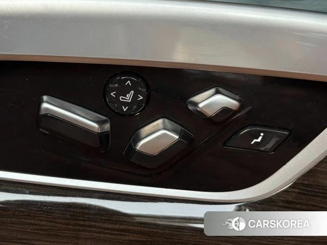 BMW 7 Series (G11) id 4507566 из Кореи 8