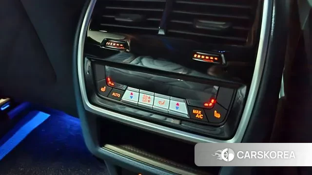 BMW XM (G09) id 2915036 из Кореи 8