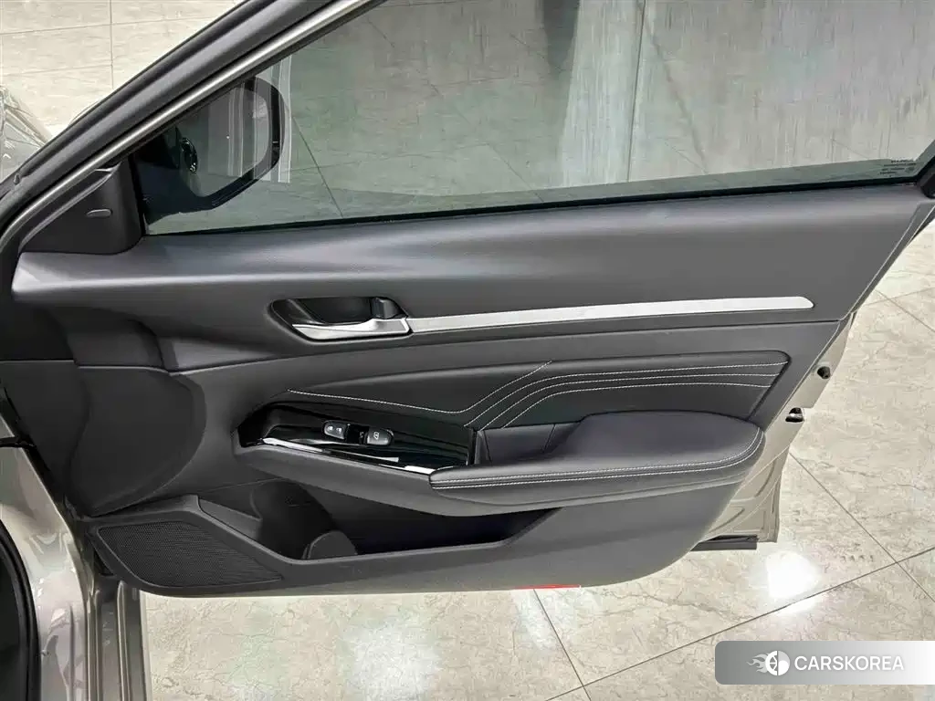 Nissan Altima id 4589124 из Китая 8