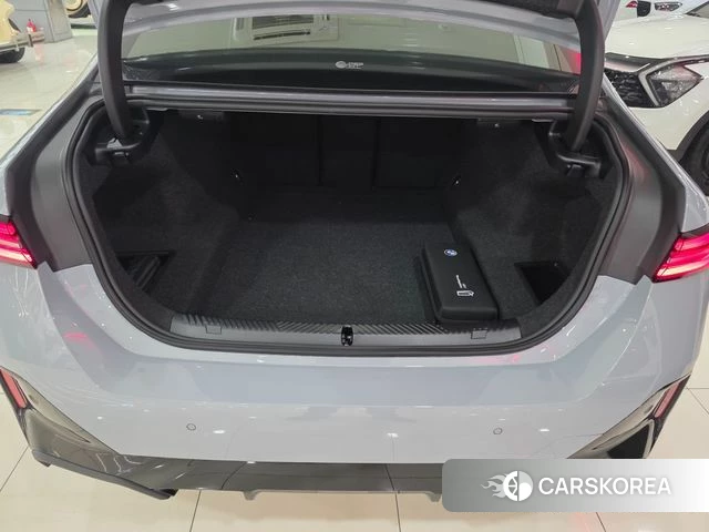 BMW 5 Series (G60) id 4499269 из Кореи 8