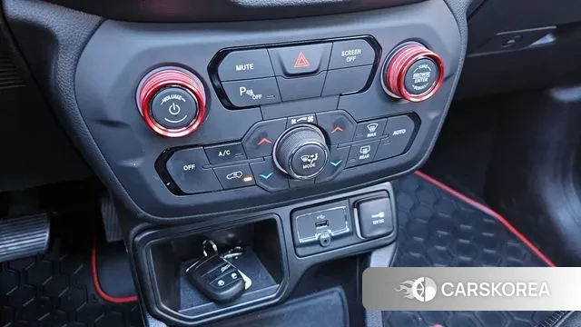 Jeep Renegade id 3429365 из Кореи 8