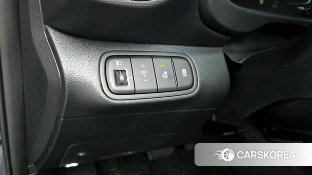 Hyundai Venue id 3817163 из Кореи 8