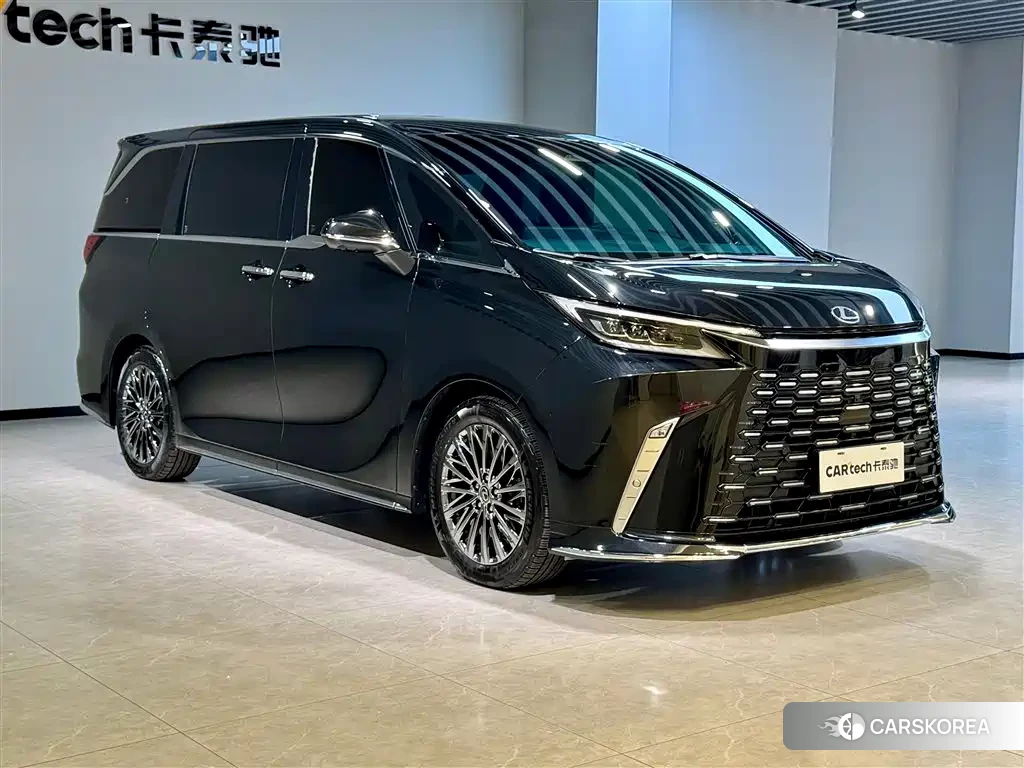Lexus LM id 4600515 из Китая 8
