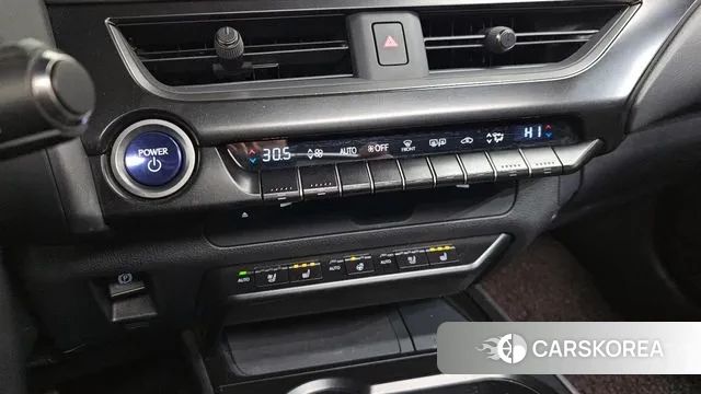 Lexus UX250h id 3582415 из Кореи 8