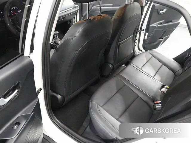 Kia Stonic id 4424130 из Кореи 8