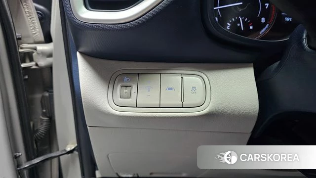 Hyundai Venue id 4232663 из Кореи 8